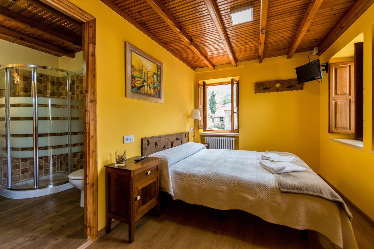Hostal Pena Santa Soto  エクステリア 写真